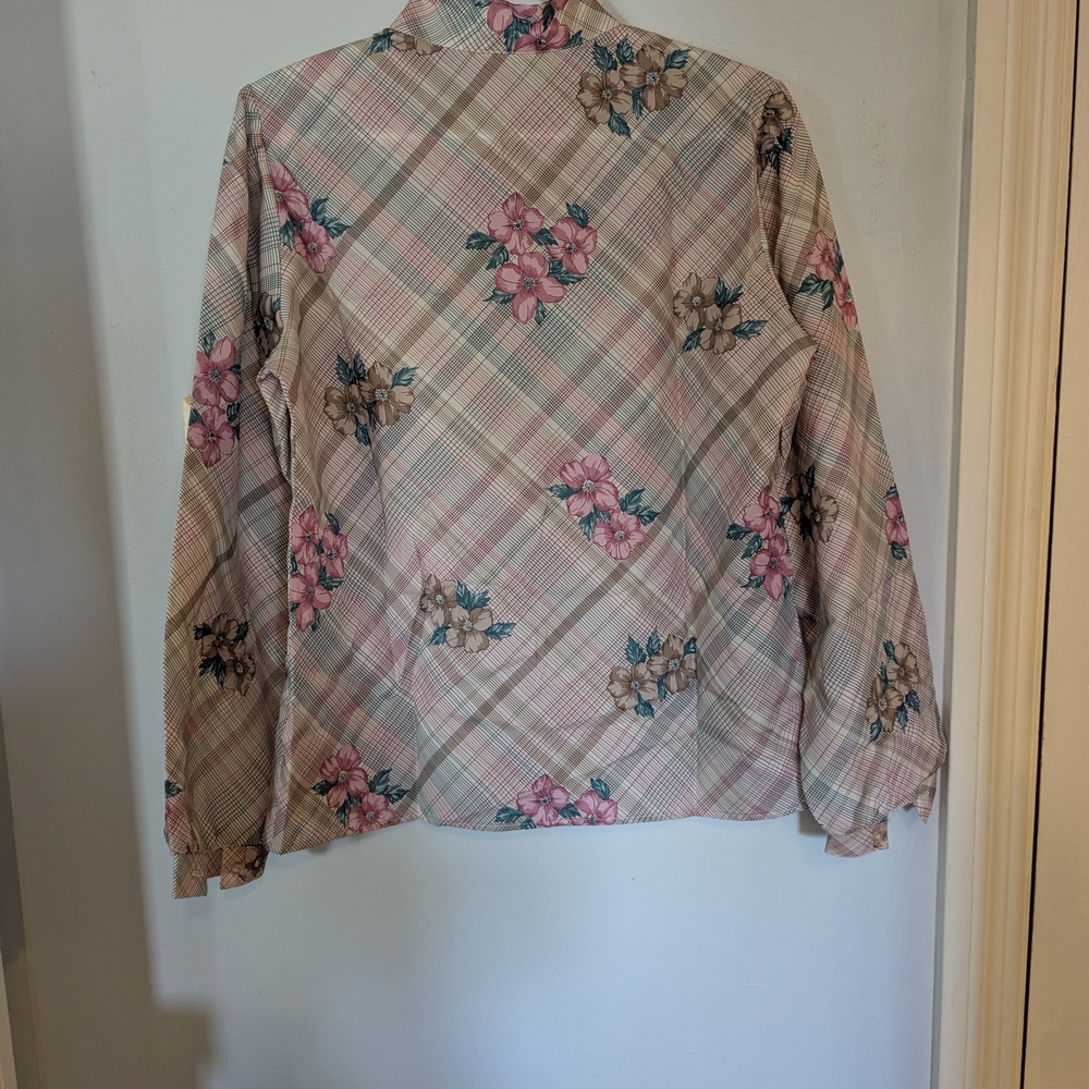 VINTAGE Koret Women's Floral Plaid Button Down Shirt - Picture 2 of 5